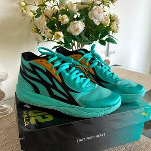 LAMELO BALL SNEAKERS